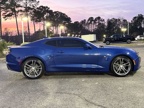 Used 2019 Chevrolet Camaro LT w/ RS Package image 11
