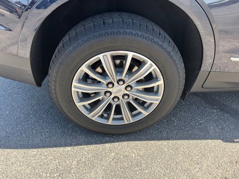 Used 2017 Cadillac XT5 Luxury w/ Driver Awareness Package FWD image 46