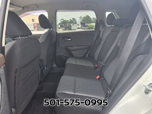 Used 2021 Nissan Rogue SV FWD image 10