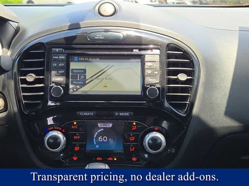 Used 2015 Nissan Juke SV w/ Technology Package FWD image 21