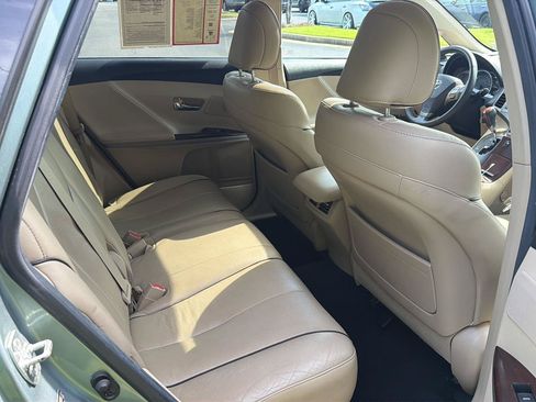 Used 2012 Toyota Venza Limited FWD image 11