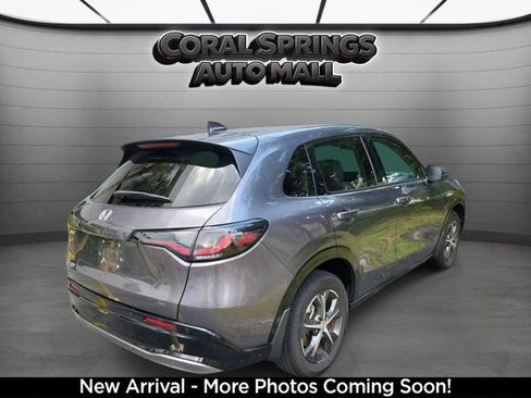 Used 2024 Honda HR-V EX-L image 2