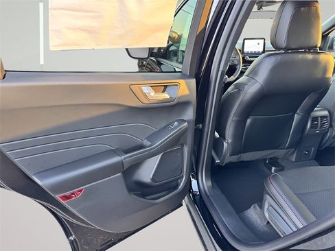 New 2026 Ford Escape ST-Line w/ Cold Weather Package image 30