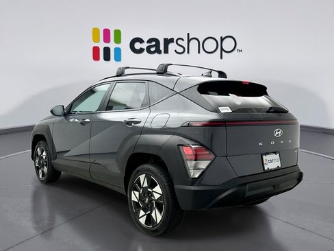 Used 2024 Hyundai Kona SEL AWD/4WD image 3