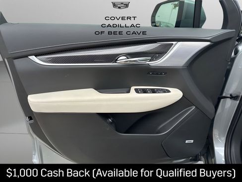 New 2025 Cadillac XT6 Sport w/ Technology Package image 21