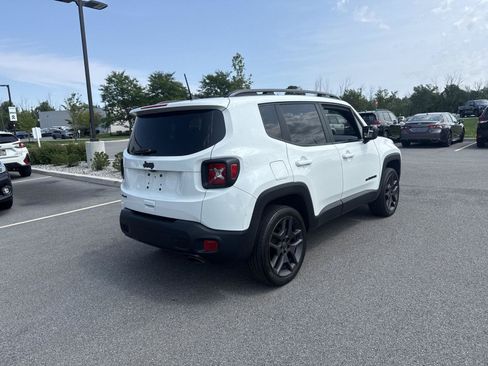 Used 2021 Jeep Renegade Latitude AWD/4WD image 4