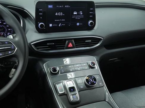 Used 2023 Hyundai Santa Fe SE image 16