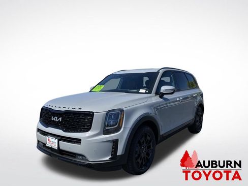 Used 2022 Kia Telluride SX w/ SX Prestige Package AWD/4WD image 3
