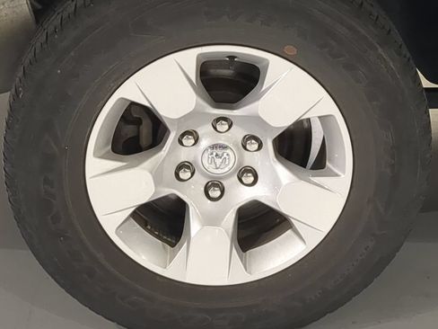 Used 2022 RAM 1500 Big Horn AWD/4WD image 6