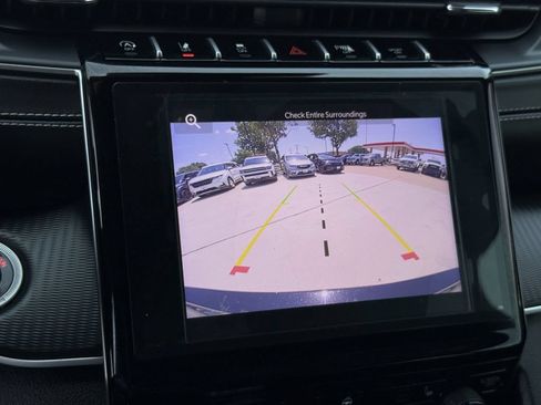 Used 2025 Jeep Grand Cherokee L Altitude AWD/4WD image 17