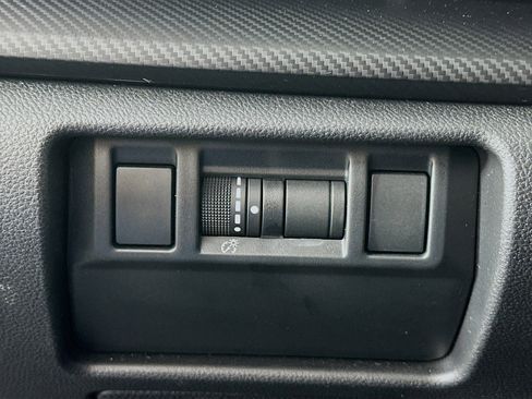 Used 2024 Subaru Crosstrek 2.0i Premium image 16