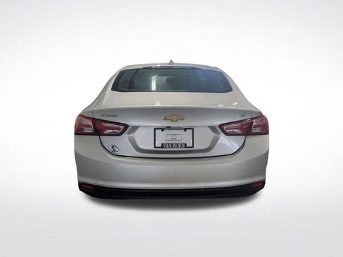 Used 2021 Chevrolet Malibu LT image 12