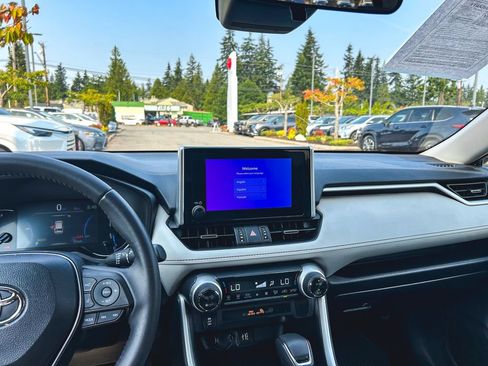 Certified 2024 Toyota RAV4 XLE Premium AWD/4WD image 20