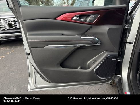 New 2026 Chevrolet Traverse Z71 image 11