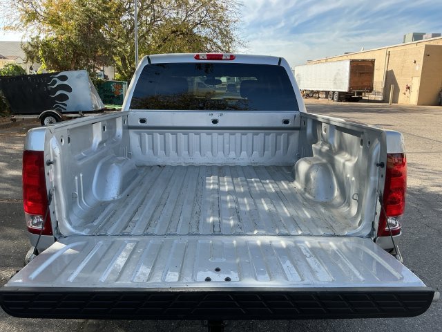 Used 2010 GMC Sierra 1500 SLE w/ Power Pack Plus AWD/4WD image 18