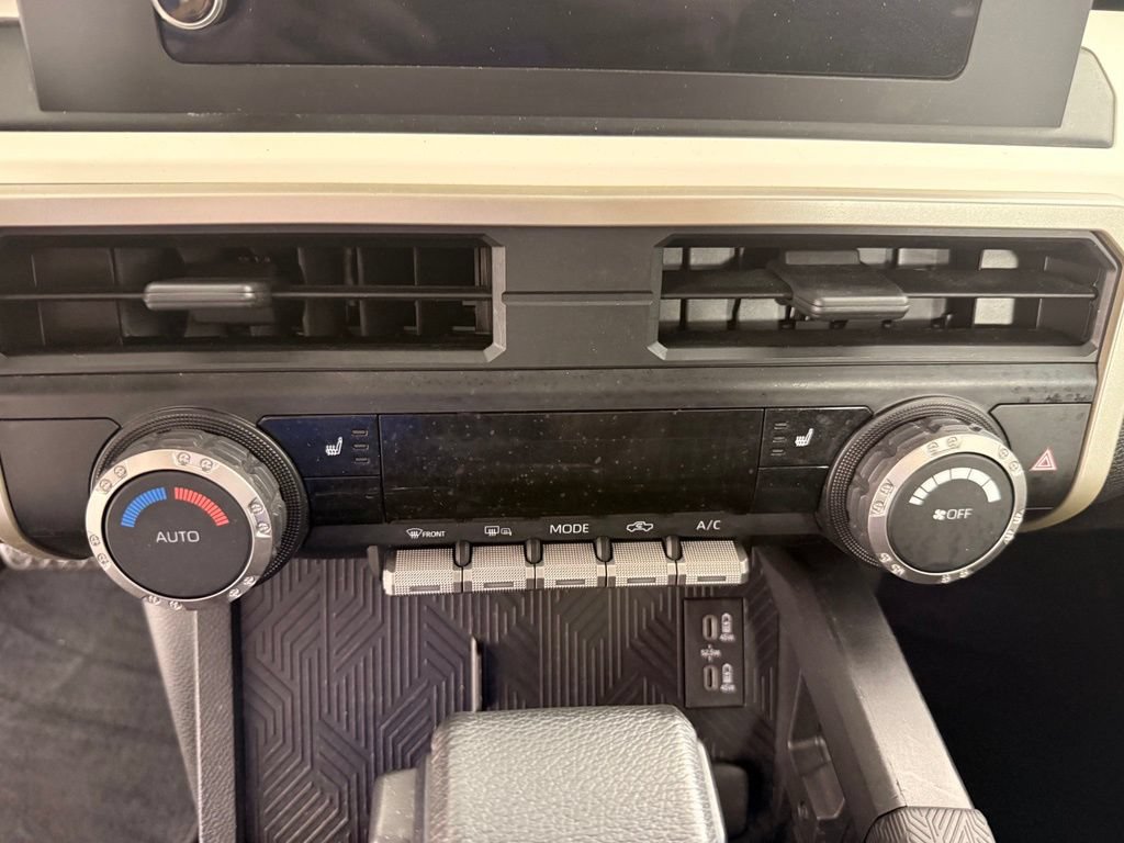 Used 2024 Toyota Tacoma TRD Off-Road AWD/4WD image 24