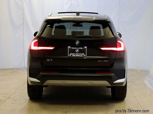 Used 2026 BMW X1 xDrive28i AWD/4WD image 7