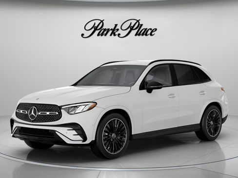 Used 2026 Mercedes-Benz GLC 300 image 1