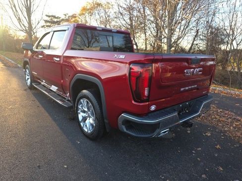 Used 2021 GMC Sierra 1500 SLT w/ SLT Premium Package image 2