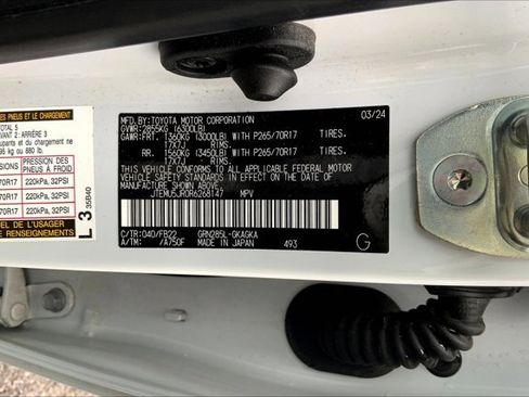 Used 2024 Toyota 4Runner SR5 image 30