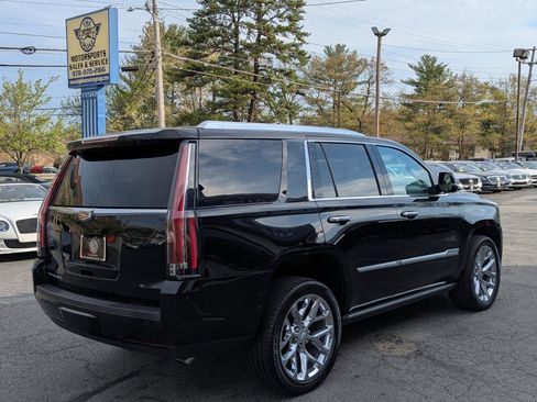 Used 2020 Cadillac Escalade Platinum AWD/4WD image 7
