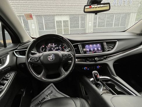 Used 2021 Buick Enclave Avenir w/ Avenir Technology Package AWD/4WD image 16