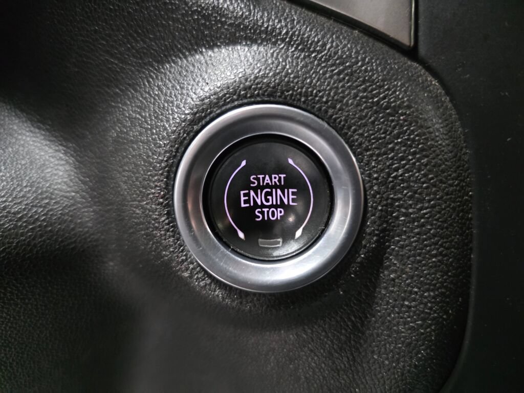 Used 2021 Chevrolet Silverado 1500 RST AWD/4WD image 15