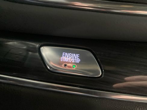 Used 2024 Buick Enclave Essence w/ Experience Buick Package image 26