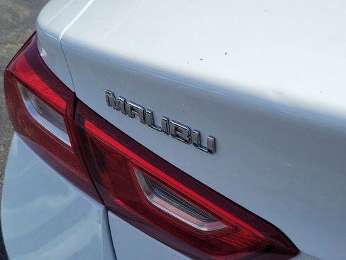 Used 2024 Chevrolet Malibu LT FWD image 8