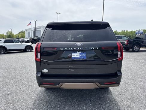 Used 2025 Ford Expedition King Ranch AWD/4WD image 6
