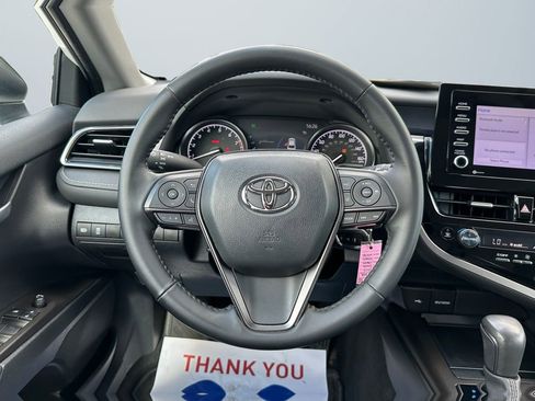 Used 2023 Toyota Camry SE AWD/4WD image 12