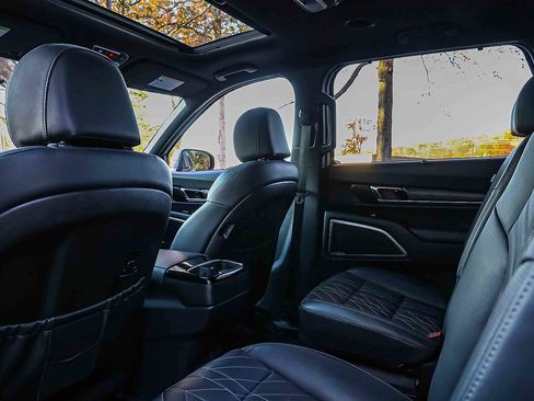 Used 2023 Kia Telluride EX X-Line image 25