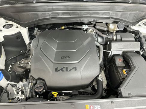 Used 2025 Kia Telluride S FWD image 36