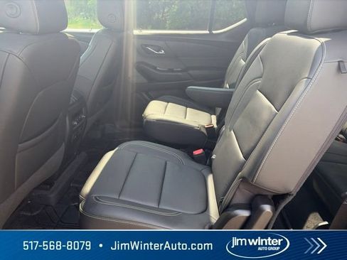 Used 2023 Chevrolet Traverse LT w/ LT Premium Package AWD/4WD image 23