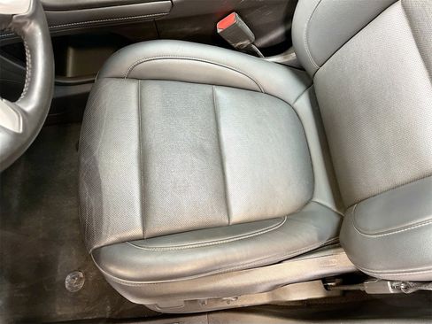 Used 2022 GMC Acadia SLT w/ Technology Package image 20