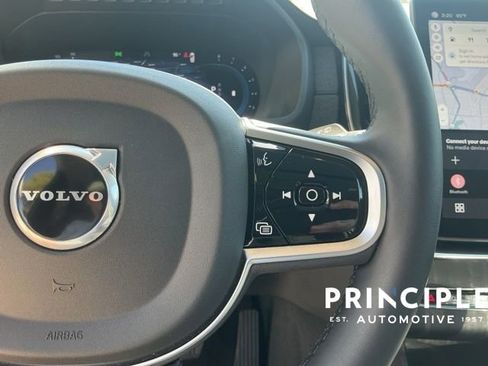 Certified 2025 Volvo XC90 B6 Plus image 20