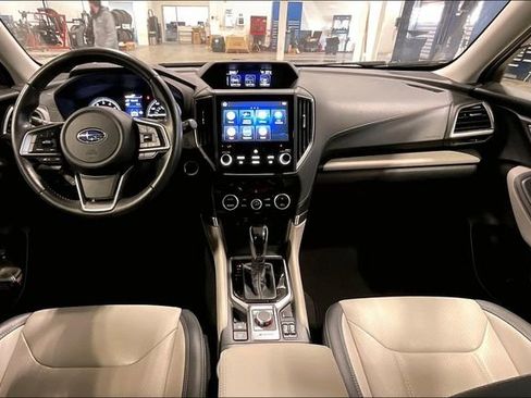 Used 2023 Subaru Forester Limited image 15