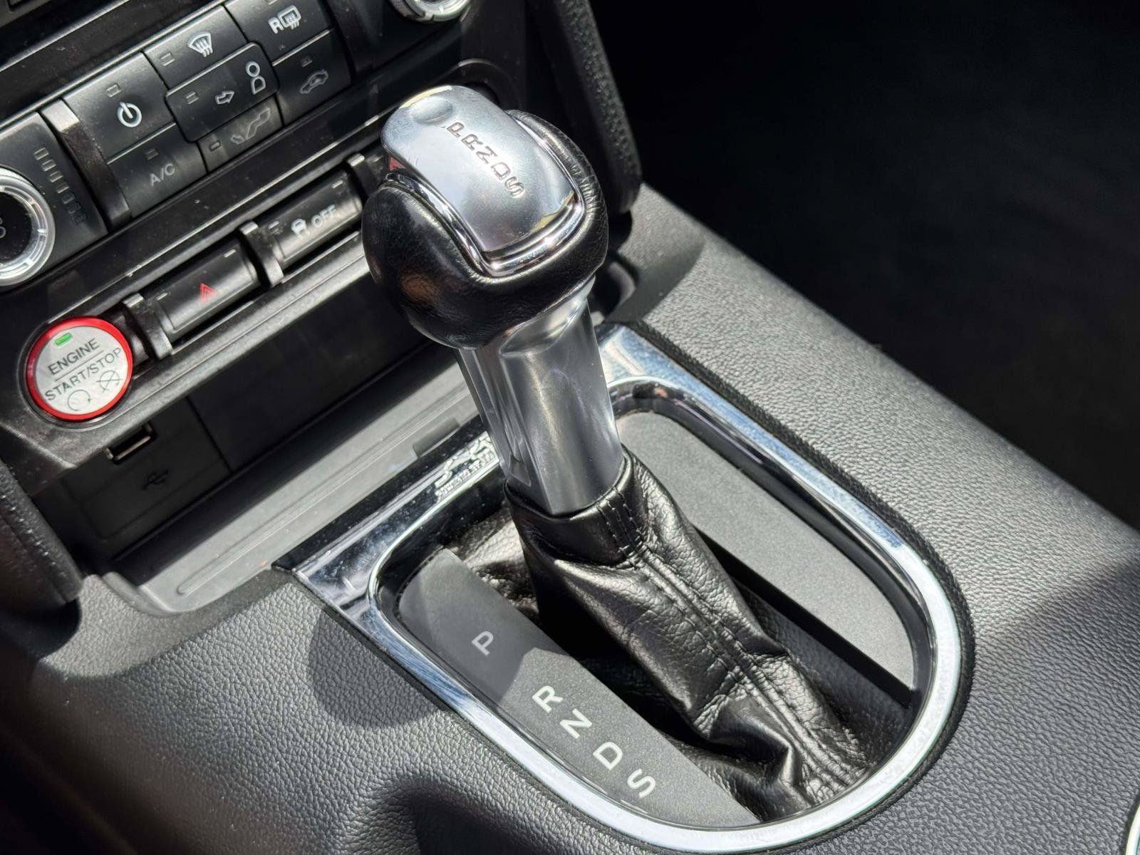 Used 2015 Ford Mustang Convertible w/ Equipment Group 051A RWD image 27