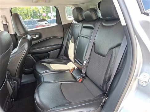 Certified 2020 Jeep Compass Latitude image 10