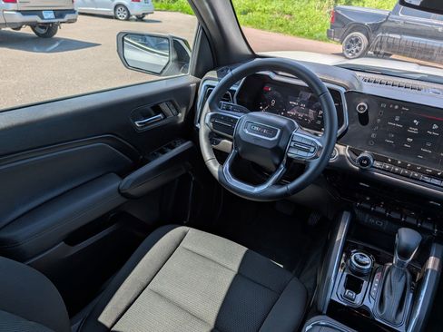 Used 2024 GMC Canyon Elevation w/ Convenience Package AWD/4WD image 9