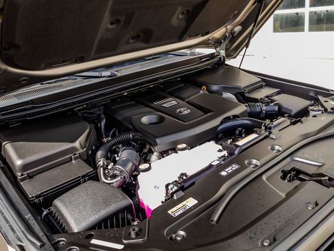 Used 2026 Lexus GX 550 w/ Accessory Package (2T) image 40