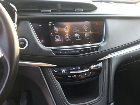 Used 2018 Cadillac XT5 Luxury w/ Driver Awareness Package image 25