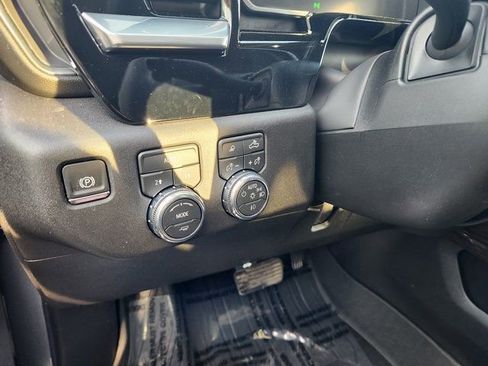 New 2026 GMC Sierra 1500 Elevation w/ Elevation Premium Package AWD/4WD image 24