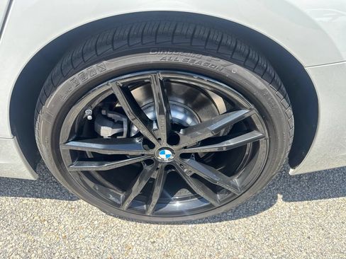 Used 2020 BMW 330i xDrive Sedan w/ M Sport Package AWD/4WD image 13