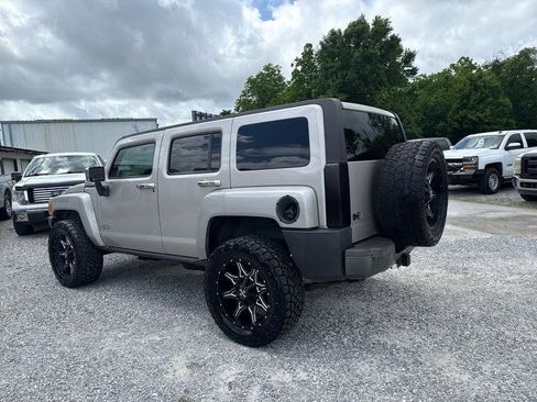 Used 2006 HUMMER H3 AWD/4WD image 2