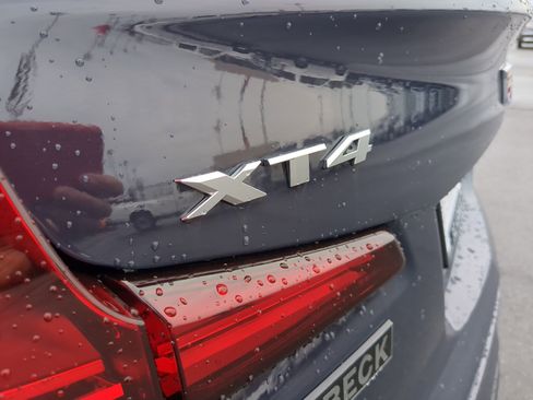 Certified 2024 Cadillac XT4 Premium Luxury image 30