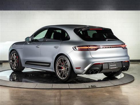 Certified 2026 Porsche Macan GTS AWD/4WD image 3