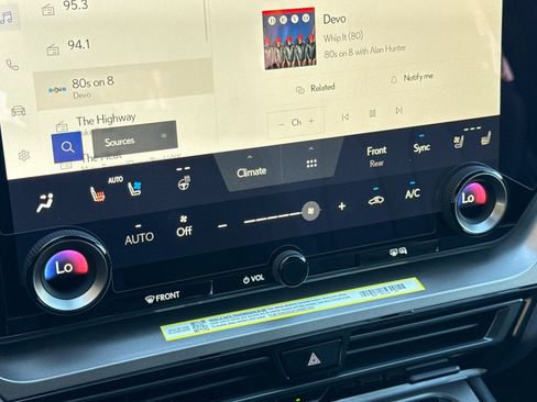 New 2026 Lexus TX 500h image 25