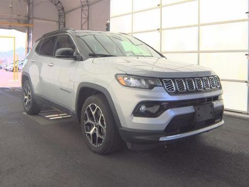 Used 2025 Jeep Compass Limited AWD/4WD image 1