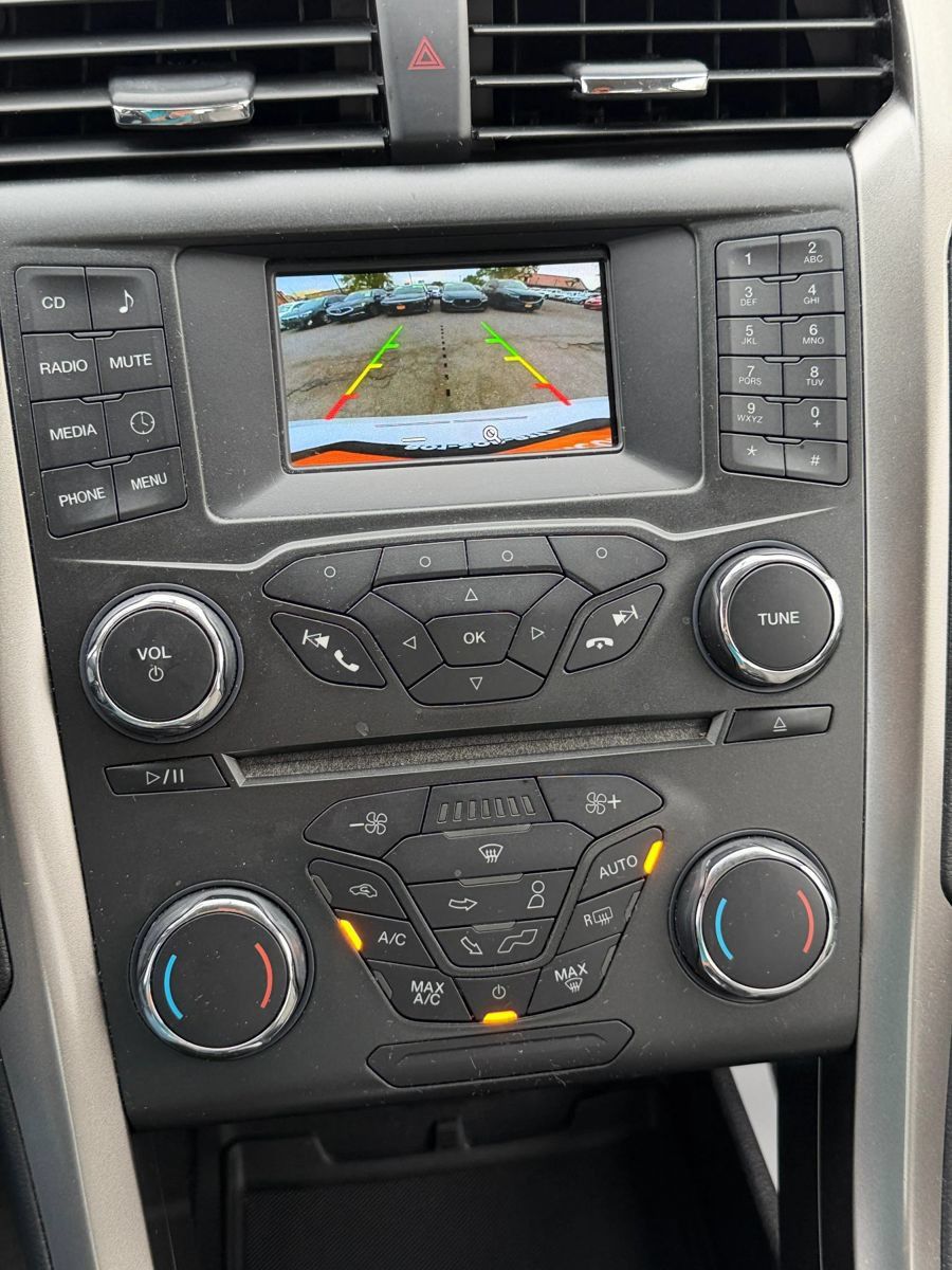 Used 2018 Ford Fusion S FWD image 27